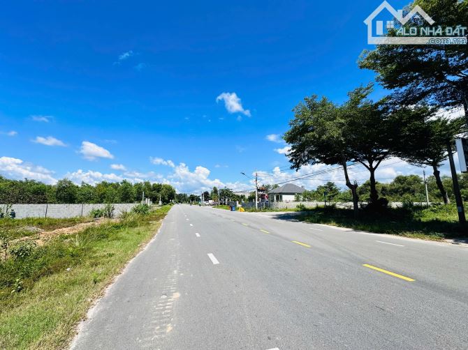Bán Đất 50x207m (10.376m2) Nguyễn Tri Phương Lagi - Sổ Hồng Riêng  - Gía chỉ: 2,89tr/m2 - 1