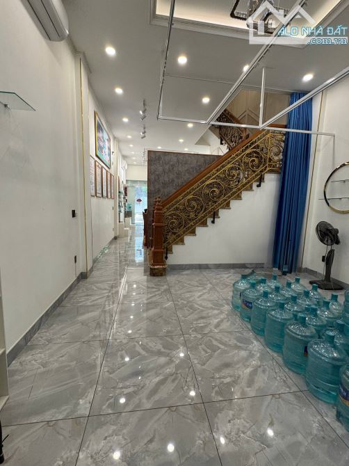 Bán nhà 1 trệt 3 lầu sổ riêng thổ cư p. Thống Nhất - 1