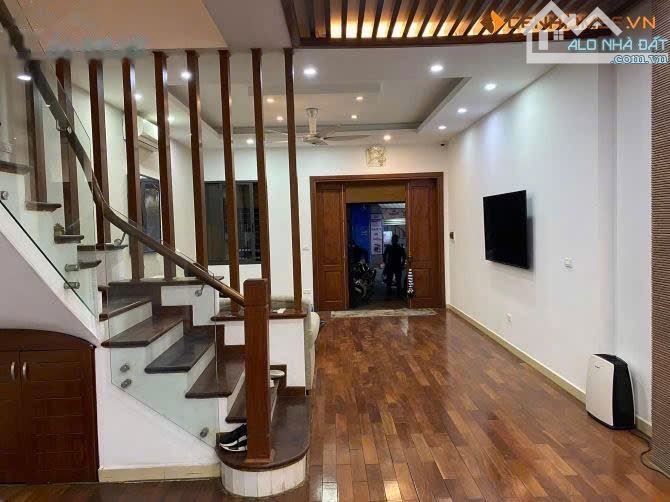 Nhà 5T vị trí đẹp khu P/Lô Víp Đào Tấn - Linh Lang đường rộng 6m oto đỗ dt 55m mt 5,18m gi - 1