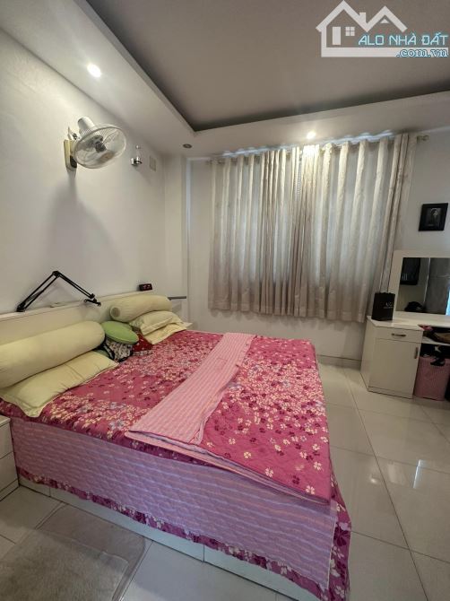 SÁT MT! Bán Nhà 5 Tầng Cực Đẹp Phan Xích Long, 48m2, 8.3 Tỷ TL - 1
