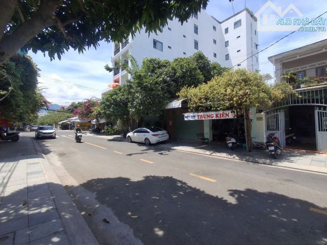 Bán Đất tặng nhà khúc thừ dụ phước long nha trang Diện tích :240m2 ngang 8.34m Hướng Đông - 1