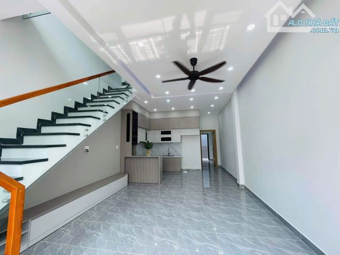 NHÀ LẦU MỚI XÂY GẦN TRẠM THU PHÍ BỬU LONG, chỉ từ 700tr nhận nhà - 1