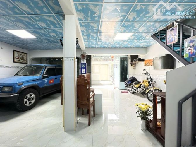Hiếm Có !!!! 55 m2 Ngang Khủng 7m  - Xê Hơi Ngủ Trong Nhà Khu Cao Tầng - Rạch Xuyên Tâm - 1