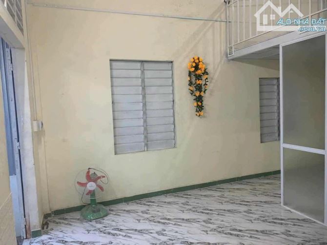 Nhà nguyên căn gác lửng Ngự Bình,gần đường An Dương Vương - 1