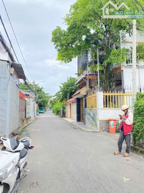 Chủ gửi bán gấp lô đất hẻm oto tránh nhau gần Xa lộ Hà Nội - 1