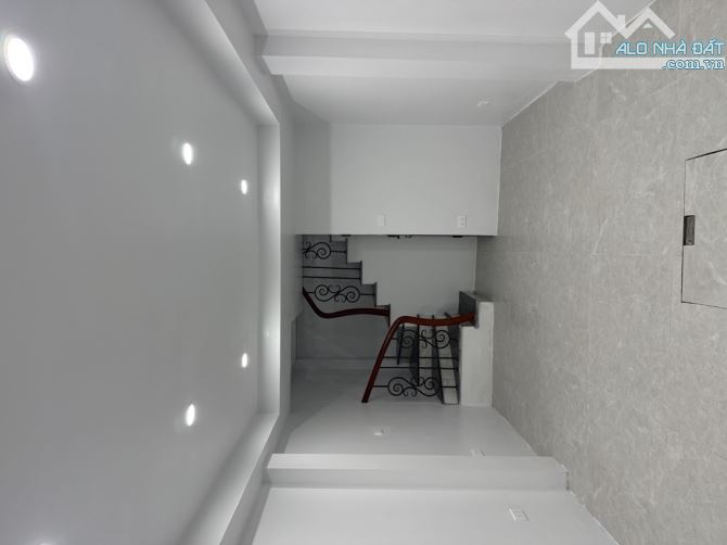 Ngõ Thông Phong - Tôn Đức Thắng , khu trung tâm Đống Đa . 26m sổ đỏ riêng - 1