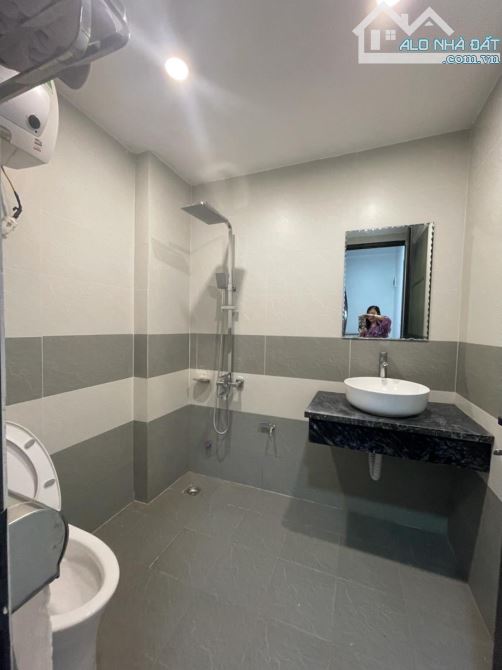 Nhanh tay! Hoàng Mai chỉ nhỉnh 7 tỷ gần phố, ngõ thông, ở ngay, nội thất xịn, 35m2. - 1