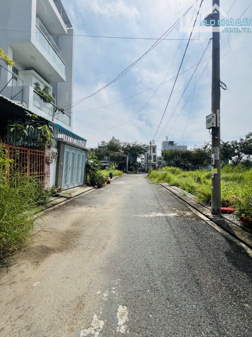 HẺM XE TRÁNH, NHÀ 3 TẦNG ĐÚC SÁT V, NGUYỄN XIỂN Q9, 4PN, 5,15 tỷ (còn bớt) DÂN TRÍ - 1