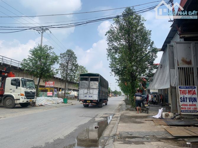 CỔ ĐIỂN ĐƯỜNG THÔNG Ô TÔ CHẠY VÒNG QUOANH-KINH DOANH -VỊ TRÍ VÀNG 84.3M MT: 4M6 - 1