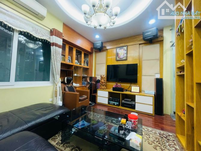 Bán gấp nhà Mễ Trì Thượng-Nam Từ Liêm 52m2x 5 tầng MT4.3m cạnh ô tô 6PN chỉ 9.2 tỷ. - 1