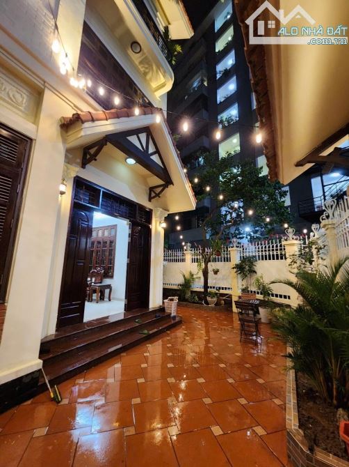 BÁN BIỆT THỰ MỄ TRÌ MỸ ĐÌNH 1 MẶT ĐƯỜNG KINH DOANH - OTO TRÁNH VỈA  140M2, LÔ GÓC MT 20M - 1