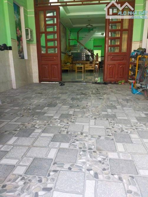 Bán nhà 1 trệt 1 lầu p.Bình Chuẩn Thuận An chỉ 2 tỷ 950 TL M7750 - 1
