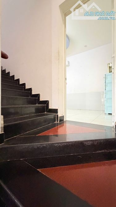 Bán nhà 1 trệt 1 lầu có 2 phòng trọ phía sau, P.An Phú Tp.Thuận An chỉ 3 tỷ 4 TL M7754 - 1