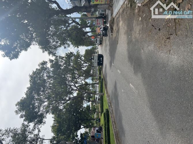 ĐỐI DIỆN ĐẠI HỌC KINH TẾ, 212m2 KIỆT NHỰA OTO PHAN HÀNH SƠN, CHỈ 12.x tỷ - 1