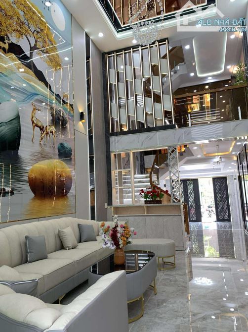 NHÀ MỚI TÂN CHÁNH HIỆP -HUỲNH THỊ HAI- GẦN 100M2- 5 TẦNG- FULL NỘI THẤT- GIÁ TỐT. - 1