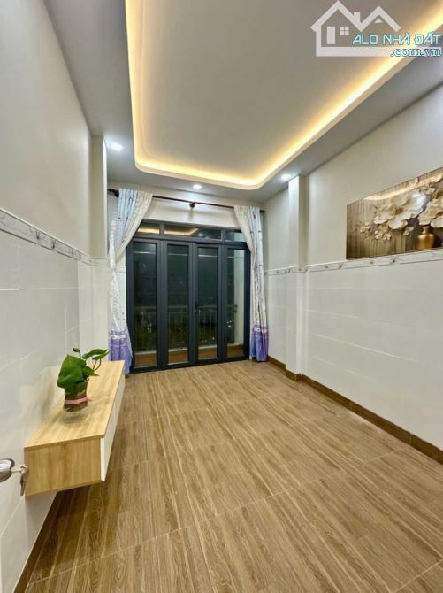 HẺM XE HƠI TỈNH LỘ 10 – NHÀ MỚI ĐẸP 2 TẦNG – FULL NỘI THẤT – GIÁ CHỈ NHỈNH 4 TỶ - 1