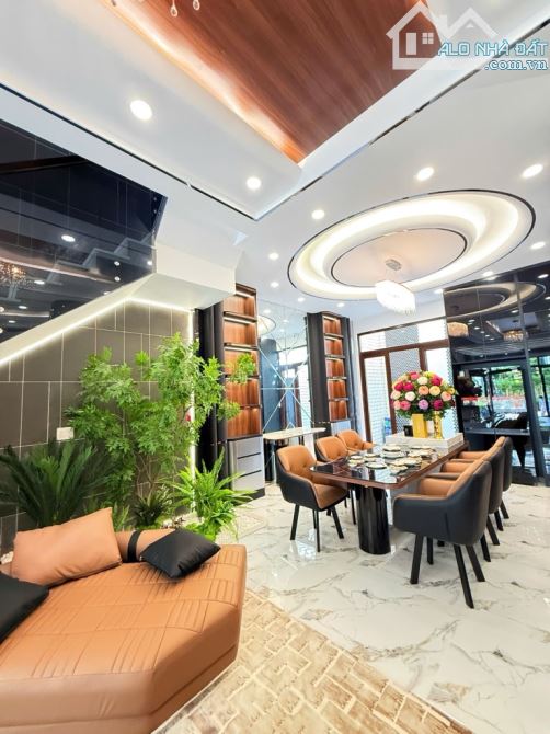 Nhà mới, căn góc, HXH, Nam Long Trần Trọng Cung, 68m2, 4 lầu, chỉ 8,4 tỷ, P.Tân Thuận, Q7. - 1