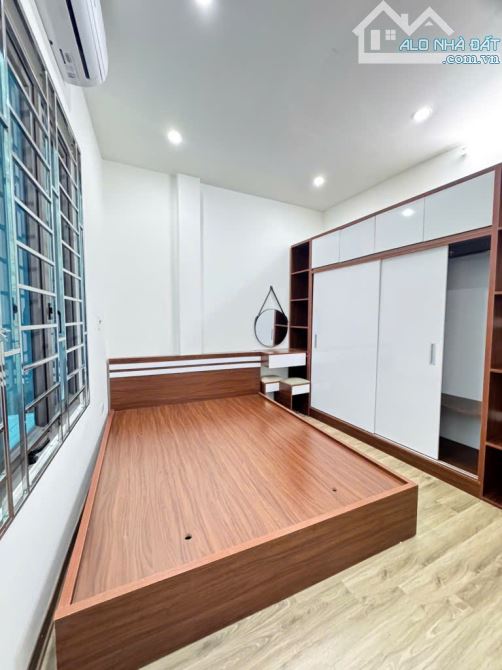 bán nhà đẹp vào ở ngay, nhà ngay gần trung tâm và nhiều địa điểm vui chơi - 1