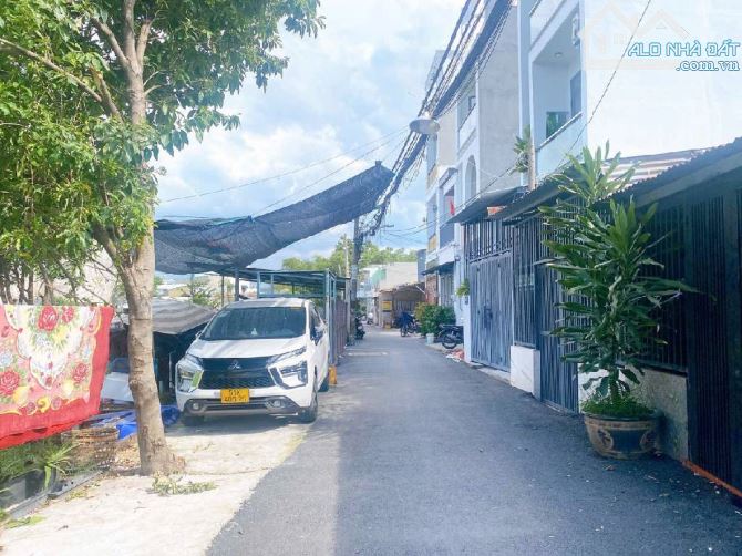 Hẻm ô tô ,khu đồng bộ tô ngọc vân p15 gò vấp 66m2 chỉ hơn 4 tỷ - 1