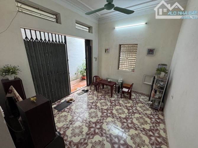 BÁN ĐẤT VIỆT HƯNG- DT 76m mt 5m - 3 THOÁNG- NGÕ THÔNG- XÂY GÌ CŨNG ĐẸP- GIÁ 9,1 TỶ - 1