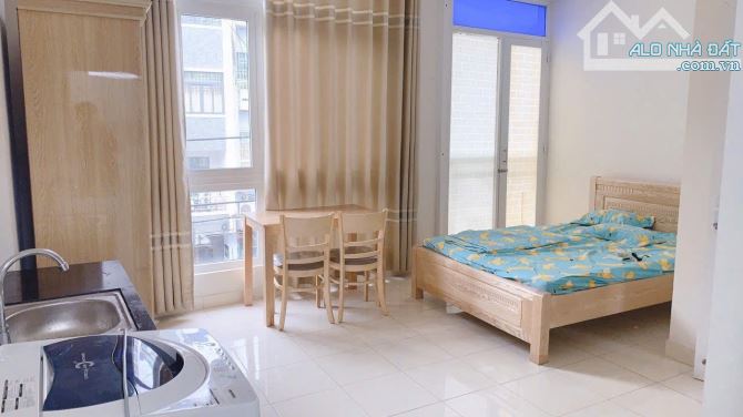 Căn Hộ Ban Công Quận 10 Gần ĐH Kinh Tế UEH, ĐH KHTN, Huflit,Vạn Hạnh Mall,Ngã 7 Lý Thái Tổ - 1