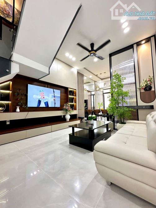 💥Nhà 2 Mê,TC 4,2*18m,nở hậu 8,4m,hẻm Cù Chính Lan,Gần Hoa Viên,gần Đinh Tiên Hoàng,nhiều - 1
