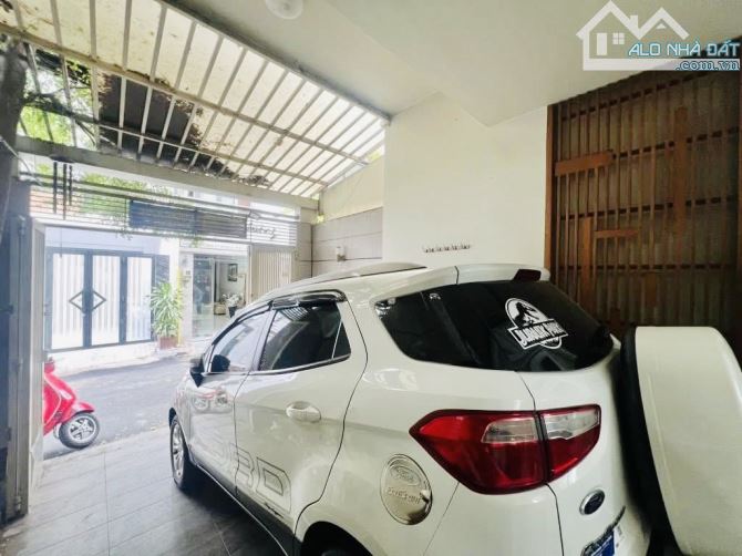 Mặt tiền khu Bình Phú - 4 tầng - 4x18m - 4PN - Gần công viên - Nội thất cao cấp - 1
