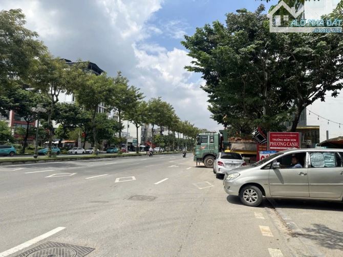 SIÊU PHẨM MẶT PHỐ TRỊNH VĂN BÔ - 6 TẦNG THANG MÁY - Ô TÔ CHẠY VÒNG QUANH - GIÁ CỰC TỐT! - 1