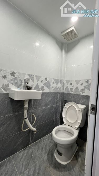 CĂN HỘ CÓ SỔ  GIẢM CÒN 1,86TỶ CHUNG CƯ -NGUYỄN CHÍ THANH- NGAY NGÃ 6 NGUYỄN TRI PHƯƠNG - 1