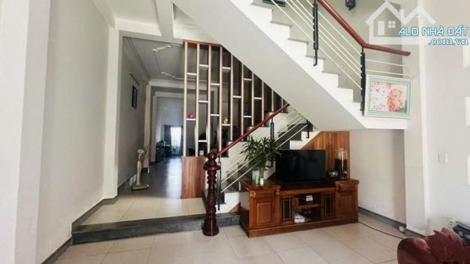 🏡 NHÀ 2 TẦNG KIÊN CỐ – PHAN VĂN ĐỊNH | 120m² – GIÁ CHỈ 5,7 TỶ 🔥 - 1