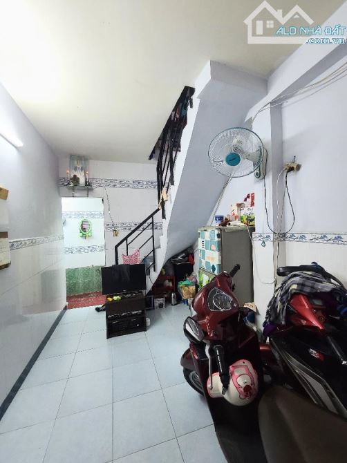 BÁN NHÀ HẺM LÊ ĐẠI HÀNH, QUẬN 11, 28M2 - 1
