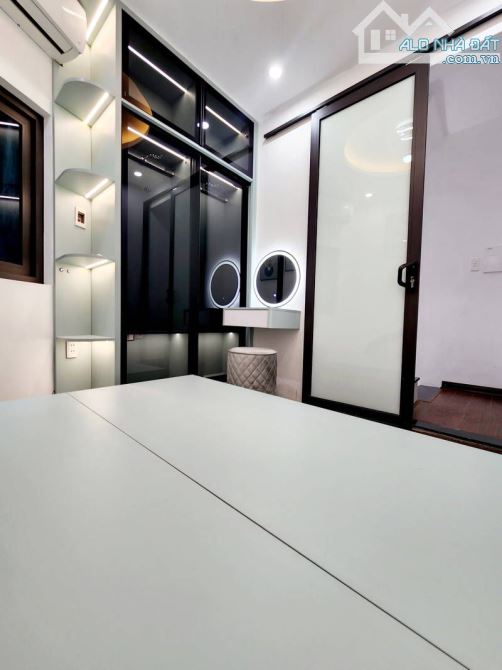 Bán nhà Đê La Thành, Đống Đa, 20m2, 4 tầng, 2 ngủ chỉ 2,89 tỷ - 1