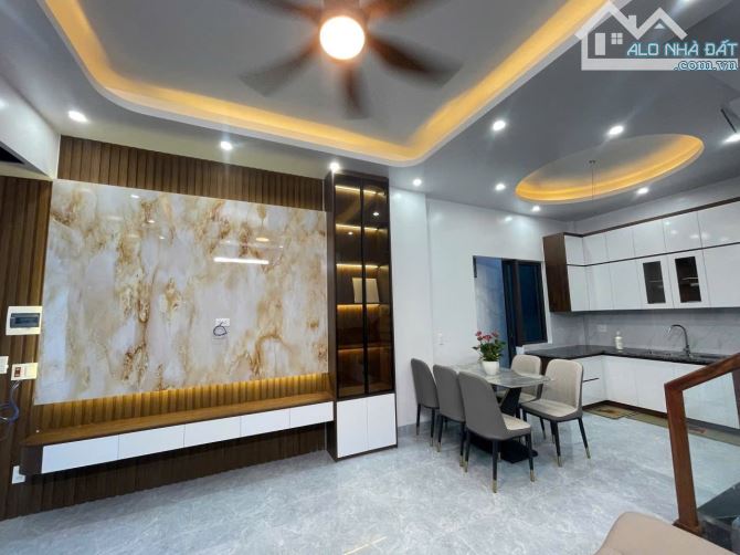 Bán nhà 3 tầng ngõ phố Tống Duy Tân, ph Ngọc Châu, TP HD, 40m2, mt 4.8m, 3 ngủ, 2.55 tỷ - 1