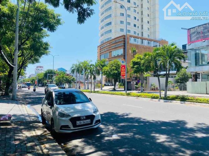 NHÀ MẶT TIỀN KINH DOANH  RỘNG - GẦN SÔNG HÀN MÁT MẺ - ĐƯỜNG 30M, VỈA HÈ RỘNG - 1