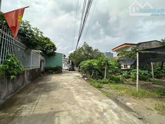 ✅ Em bán lô goc 43m ngang 4.8m ngõ ô tô tại Trà Khê , Anh Dũng , Dương Kinh. Giá chỉ 1.4x - 1