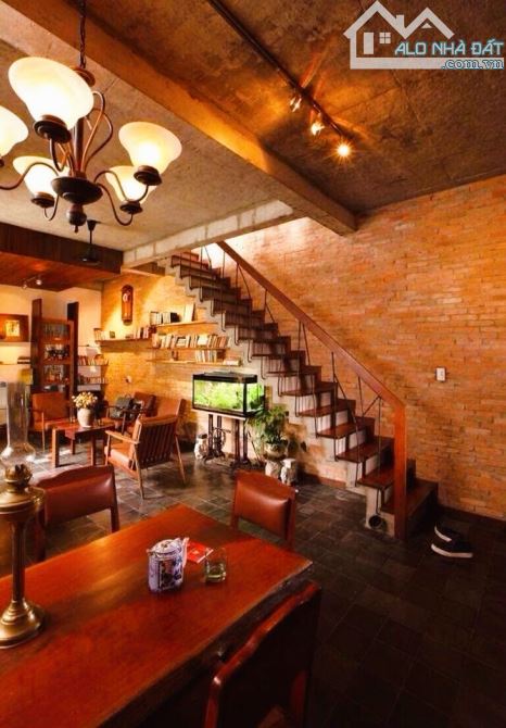 CHỈ 6 TỶ CÓ RESORT ĐỘC BẢN, 3TẦNG 3PN 81m2(9x9), THIẾT KẾ THOÁNG SÁNG GẦN GŨI THIÊN NHIÊN. - 1