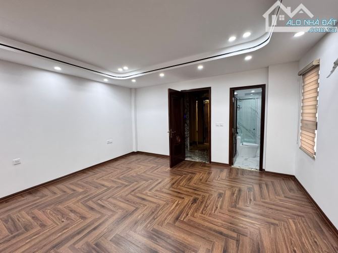 6 tầng thang máy mới mặt ngõ Trần Duy Hưng, kdoanh tốt, gần Phố, oto, 50m2. Giá 22.5 tỷ - 12