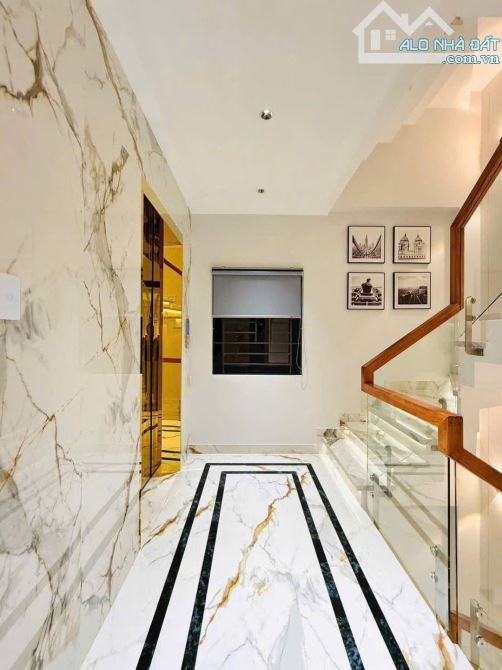 VỊ TRÍ VÀNG NẰM NGAY MẶT TIỀN ĐƯỜNG MAI THỊ LỰU, QUẬN 1- GIÁ NGỘP 6 TỶ 220 TRIỆU. DT 88M2 - 12