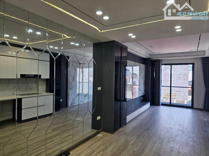 🏡 SIÊU PHẨM THẠCH BÀN 46M², 6 TẦNG, THANG MÁY, 3 NGỦ FULL NỘI THẤT – 8,89 TỶ - 12