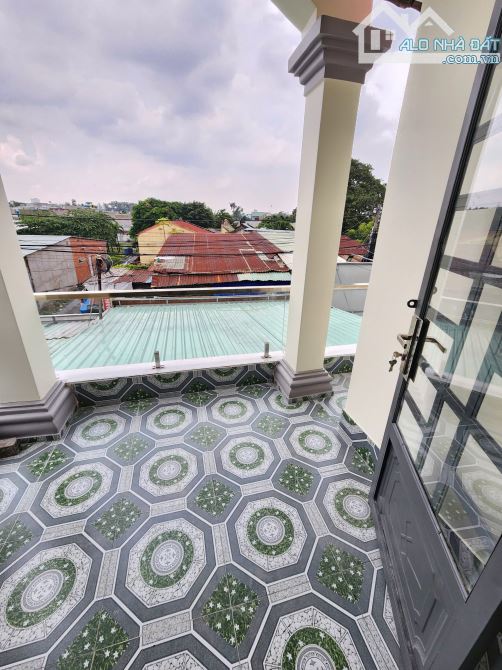 Bán nhà 1 trệt 1 lầu MT đường Cây Da, sân ô tô, P.Tân Bình Tp Dĩ An chỉ 6 tỷ 5 TL M7044 - 12