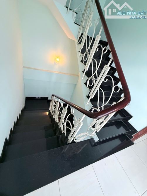 🔥CĂN GÓC 2 MẶT HẺM XE TẢI - NGANG LỚN 5.6 m - 98.2M2 - 4 TẦNG BTCT - 11.8TỶ TL - 12