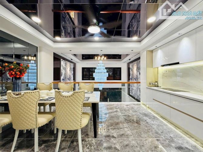 VỊ TRÍ VÀNG NẰM NGAY MẶT TIỀN ĐƯỜNG MAI THỊ LỰU, QUẬN 1- GIÁ NGỘP 6 TỶ 220 TRIỆU. DT 88M2 - 13