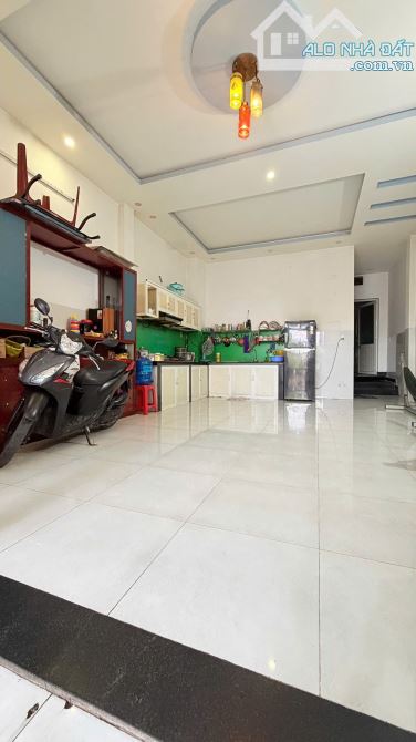 Bán nhà 1 trệt 1 lầu có 2 phòng trọ phía sau, P.An Phú Tp.Thuận An chỉ 3 tỷ 4 TL M7754 - 13
