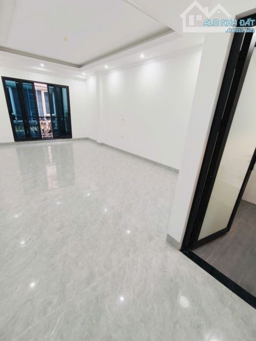 7 tầng thang máy xây mới mặt ngõ vip Trần Quốc Hoàn, oto tránh,đa kdoanh,45m2.Giá 24.5 tỷ - 21