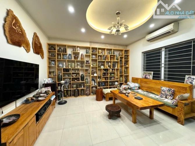 Hàng hiếm Huỳnh Thúc Kháng 73m² 5 tầng ô tô tránh 22 tỷ chính chủ cần bán gấp - 2