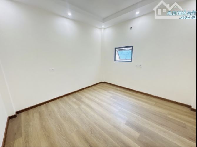 NHÀ 5T*HUYỀN KỲ,Ô TÔ ĐỖ CỔNG ,ĐƯỜNG RỘNG NHƯ PHỐ,KINH DOANH,ĐẦU TƯ ĐA TIỆN ÍCH. - 5