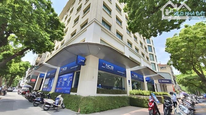 Mặt Phố Bà Triệu, Hoàn Kiếm, Cách Hồ Gươm 100m -  590m2 x 2 Tầng x MT 19.5m Giá 483 Tỷ - 2