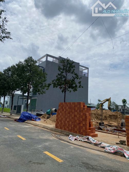 BÁN NHANH LÔ 100M2 NGAY TRUNG TÂM Q9, KHU VỰC KINH DOANH SẦM UẤT GIÁ 30TR/M2 - 2