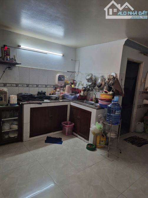 Bán nhà 3 tầng, kiên cố BTCT - DT 44m² - Trương Phước Phan, Bình Tân - Nhỉnh 4 tỷ - 2