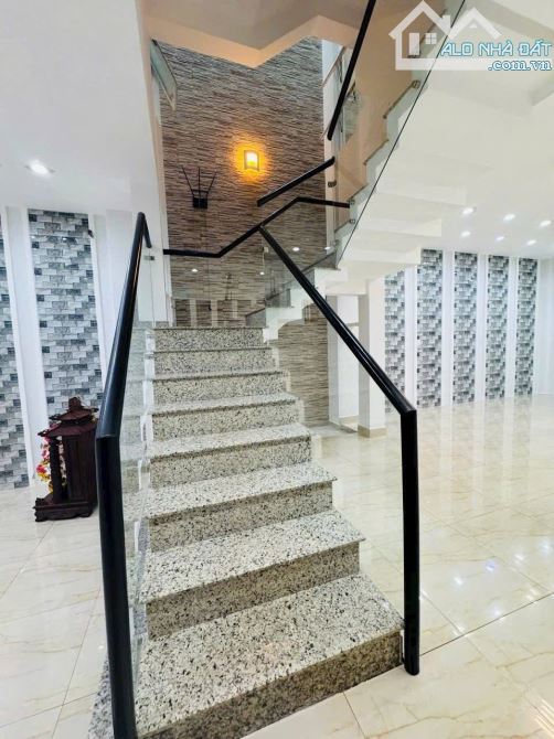 Bán nhà 4 tầng mới tinh - DT 100m² (Ngang 5m) - Trần Mai Ninh, Tân Bình - 2